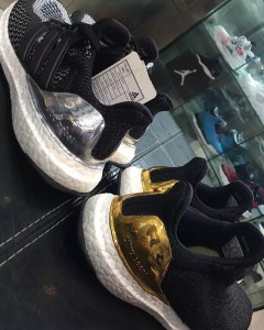 adidas-Ultra-Boost-Black-Gold-2