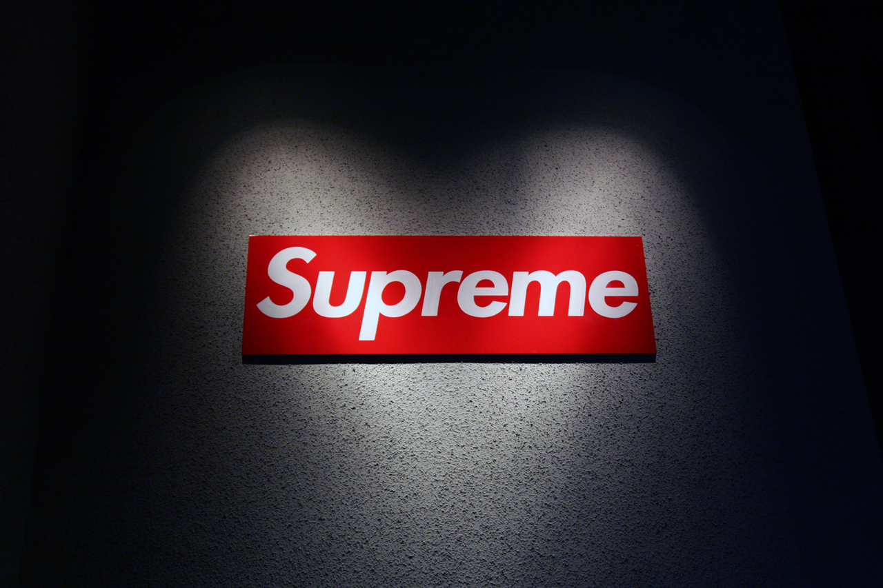 ﾘｰｸ Supreme Nike Blazer Low Supreme 16 Fw ｼｭﾌﾟﾘｰﾑ ﾅｲｷ ｺﾗﾎﾞ 16aw Sneaker Bucks
