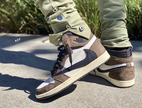 5月3日発売】Travis Scott x Air Jordan 1 High OG TS SP【トラヴィス ...