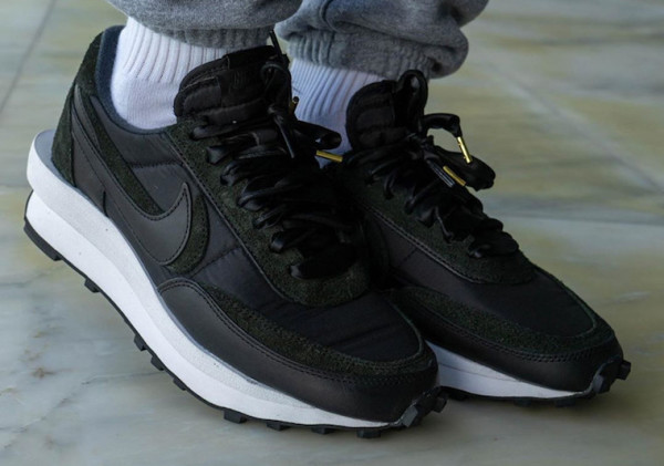nike x sacai black nylon
