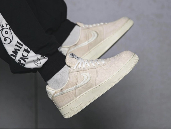 stussy x nike air force 1 low fossil stone