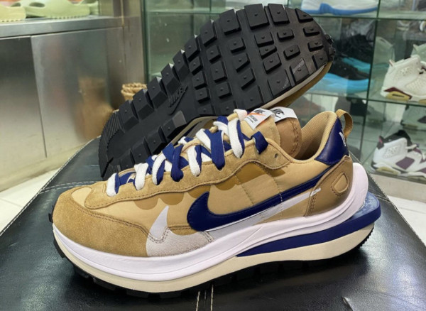 Sacai × Nike Vapor Waffle Sesame セサミ 26-